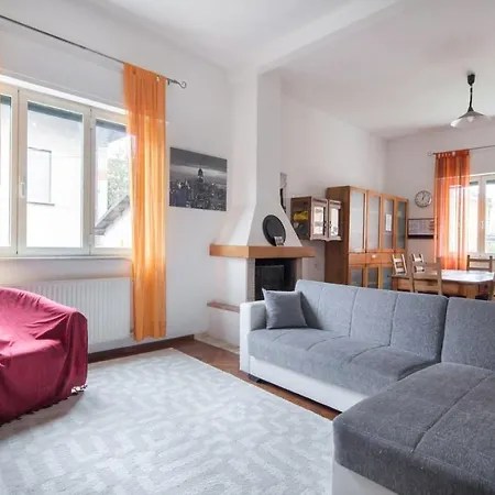 House With Garden,bbq, And Optional Access To -sauna,jacuzzi And Pool- Sarzana